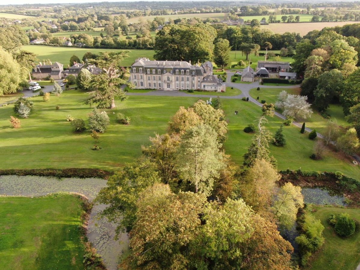 Chateau Des Monts Barbeville Exterior photo